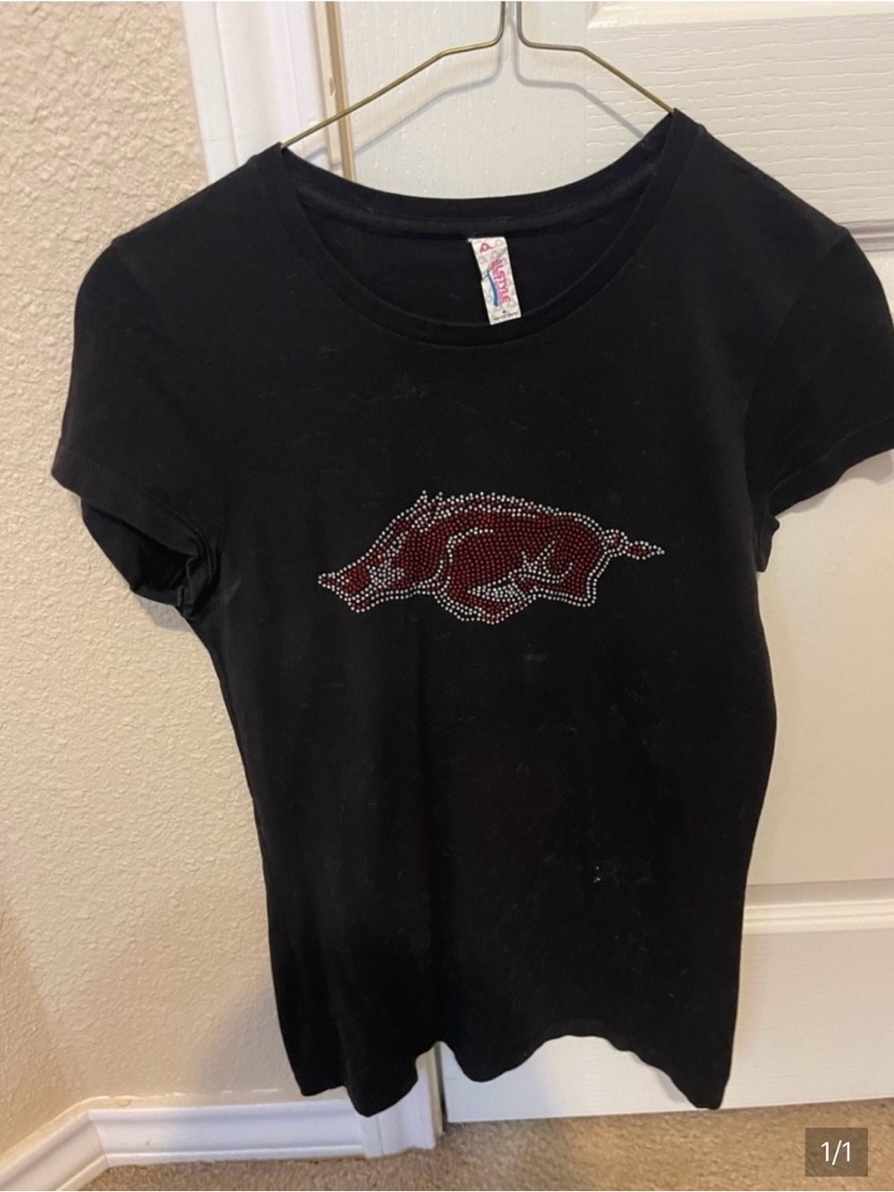Black Women's Short-Sleeve Rhinestone Razorback Tee